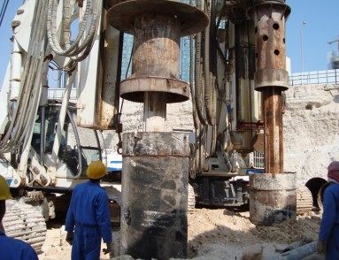 Kelly bar and foundation drilling equipment detail 17